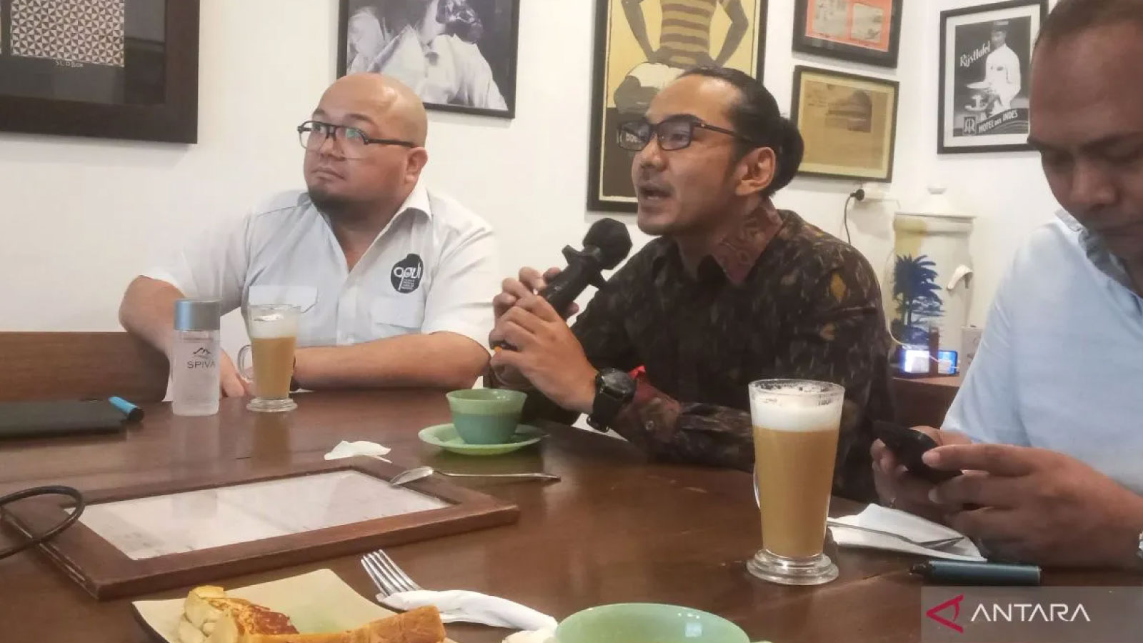Ilustrasi untuk Produk Tembakau Alternatif untuk Perokok Dewasa, Bukan Bagi Generasi Muda
