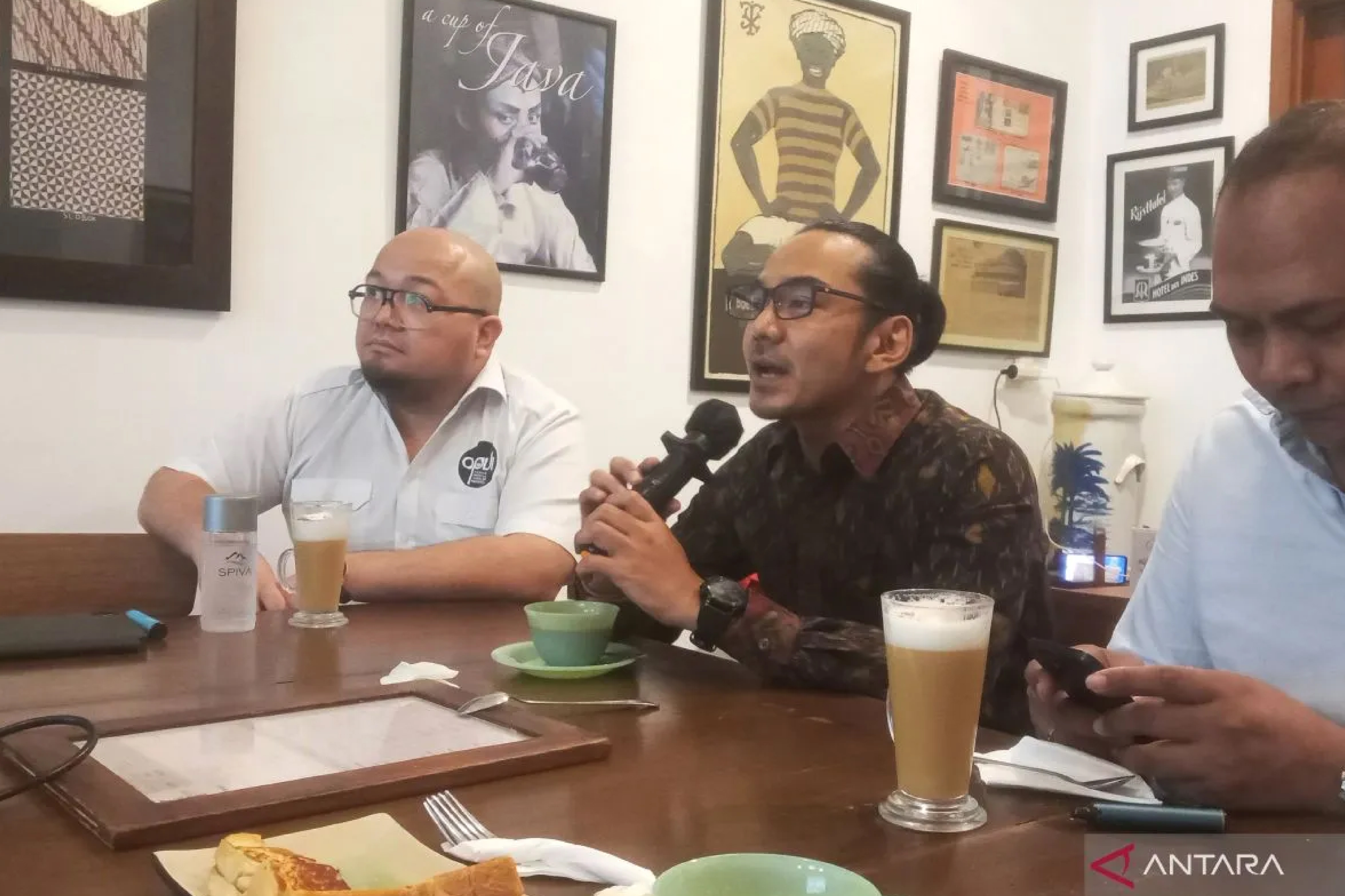 Ilustrasi untuk Produk Tembakau Alternatif untuk Perokok Dewasa, Bukan Bagi Generasi Muda